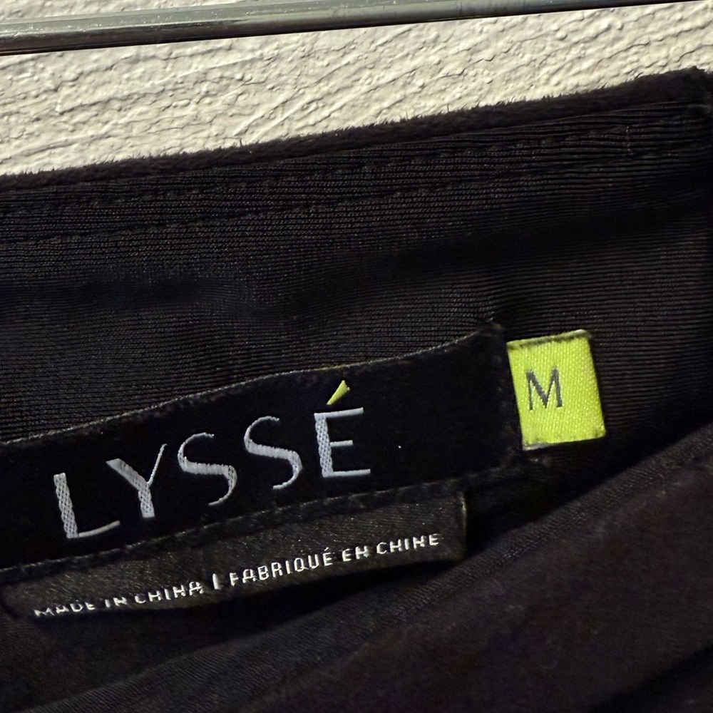 LYSSÉ Black Suede Feel Stretch Leggings Size M Pull-On Slim Fit Ankle Pants - Picture 4 of 5